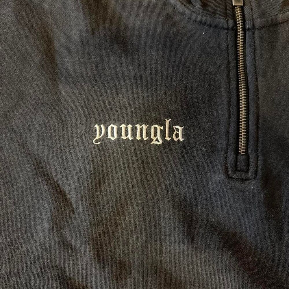 Youngla Demon Slayer Nezuko Pullover - Picture 4 of 6